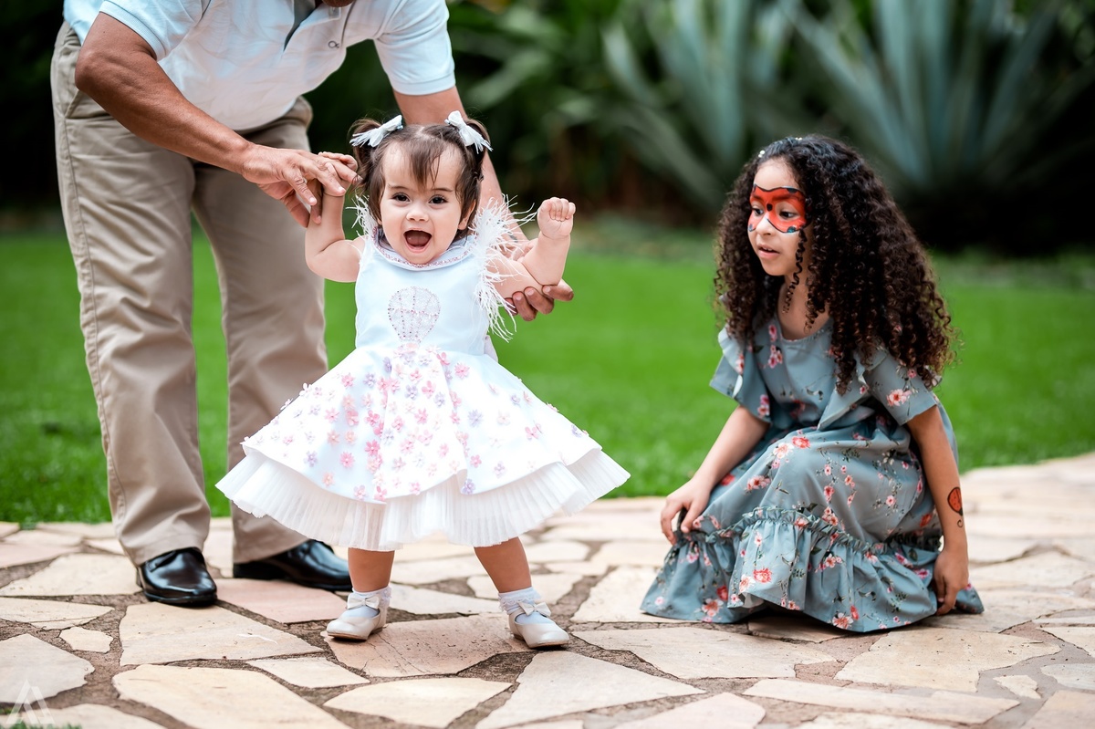 Festa Infantil 1 Ano Meu primeiro Ano aniversário festa de criança recreaê recreação infantil decoração salão de festa doceria meu pé de jambo pintou alegria Lidia Rezende Maria Faz festa Bellita Festas Andressa Ramos & Matterfloris Juliana Nery Decor