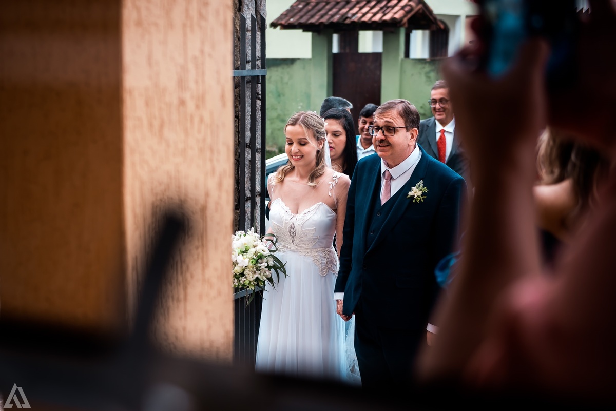 Wedding Casamento Buffet Making Off Decoração Cerimonialista Fotógrafo Vestido Noiva Noivo Camila Hoffmann Cerimonial Elimeire Assessoria de Evento Dani Vidal Vila Nova La Belle Maison Lena Buffet Casarão Penedo Diva Buffet Buquê Resende Penedo Itatiaia