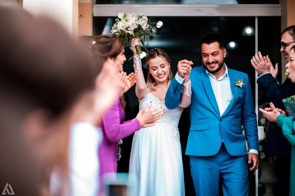 Wedding Casamento Buffet Making Off Decoração Cerimonialista Fotógrafo Vestido Noiva Noivo Camila Hoffmann Cerimonial Elimeire Assessoria de Evento Dani Vidal Vila Nova La Belle Maison Lena Buffet Casarão Penedo Diva Buffet Buquê Resende Penedo Itatiaia