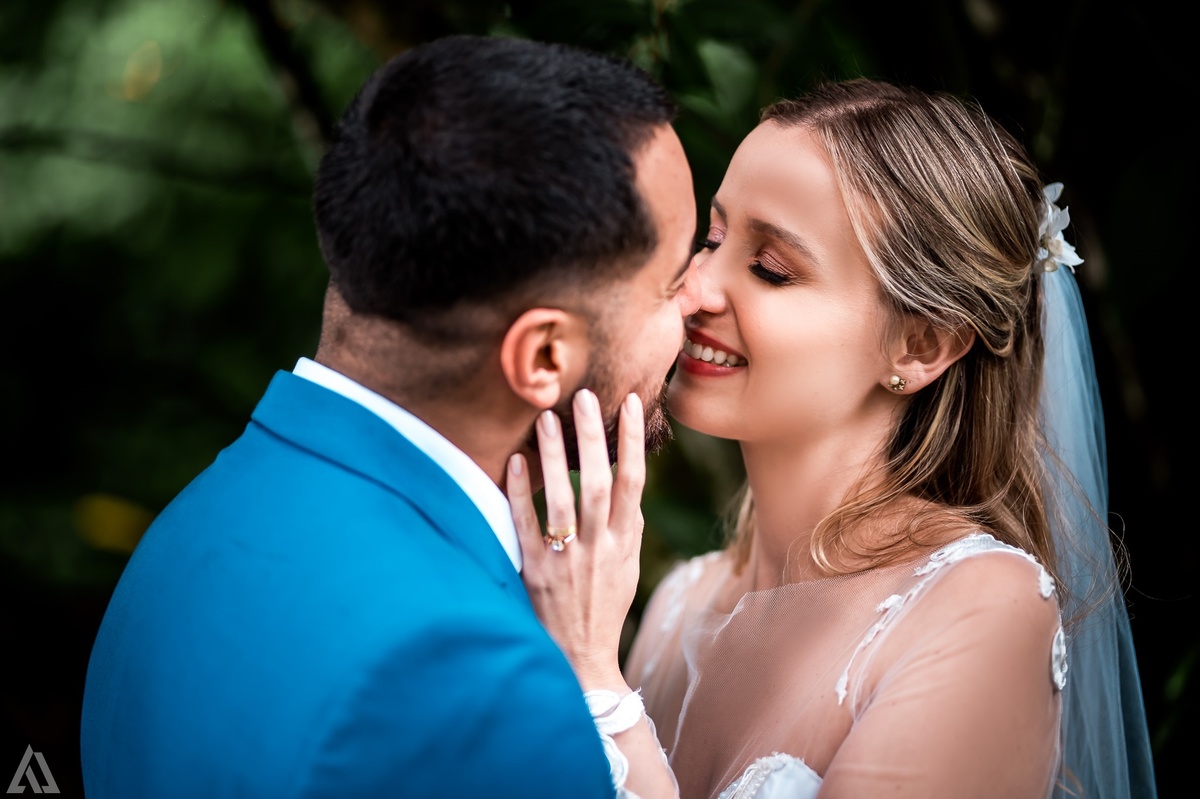Wedding Casamento Buffet Making Off Decoração Cerimonialista Fotógrafo Vestido Noiva Noivo Camila Hoffmann Cerimonial Elimeire Assessoria de Evento Dani Vidal Vila Nova La Belle Maison Lena Buffet Casarão Penedo Diva Buffet Buquê Resende Penedo Itatiaia