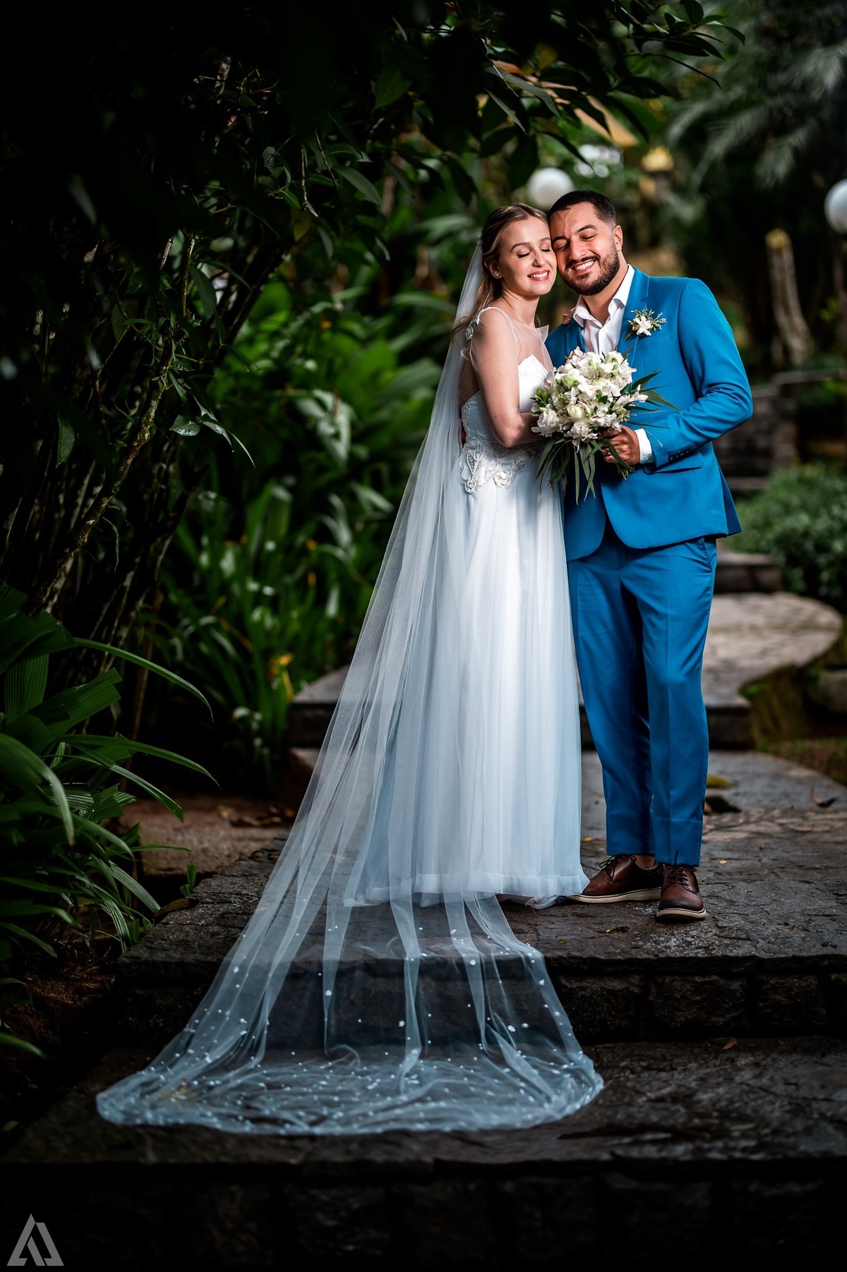 Wedding Casamento Buffet Making Off Decoração Cerimonialista Fotógrafo Vestido Noiva Noivo Camila Hoffmann Cerimonial Elimeire Assessoria de Evento Dani Vidal Vila Nova La Belle Maison Lena Buffet Casarão Penedo Diva Buffet Buquê Resende Penedo Itatiaia