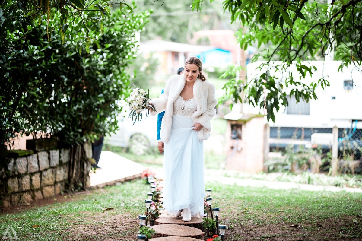 Wedding Casamento Buffet Making Off Decoração Cerimonialista Fotógrafo Vestido Noiva Noivo Camila Hoffmann Cerimonial Elimeire Assessoria de Evento Dani Vidal Vila Nova La Belle Maison Lena Buffet Casarão Penedo Diva Buffet Buquê Resende Penedo Itatiaia