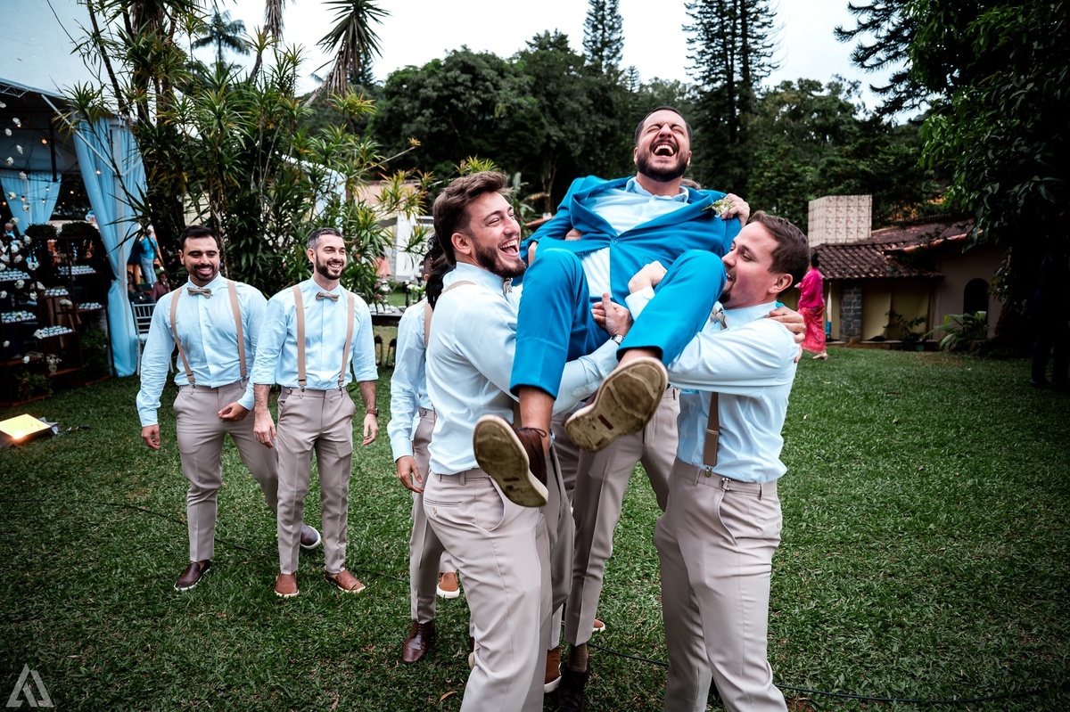 Wedding Casamento Buffet Making Off Decoração Cerimonialista Fotógrafo Vestido Noiva Noivo Camila Hoffmann Cerimonial Elimeire Assessoria de Evento Dani Vidal Vila Nova La Belle Maison Lena Buffet Casarão Penedo Diva Buffet Buquê Resende Penedo Itatiaia