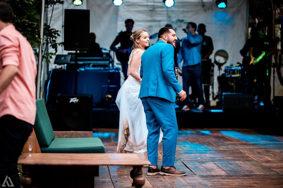 Wedding Casamento Buffet Making Off Decoração Cerimonialista Fotógrafo Vestido Noiva Noivo Camila Hoffmann Cerimonial Elimeire Assessoria de Evento Dani Vidal Vila Nova La Belle Maison Lena Buffet Casarão Penedo Diva Buffet Buquê Resende Penedo Itatiaia