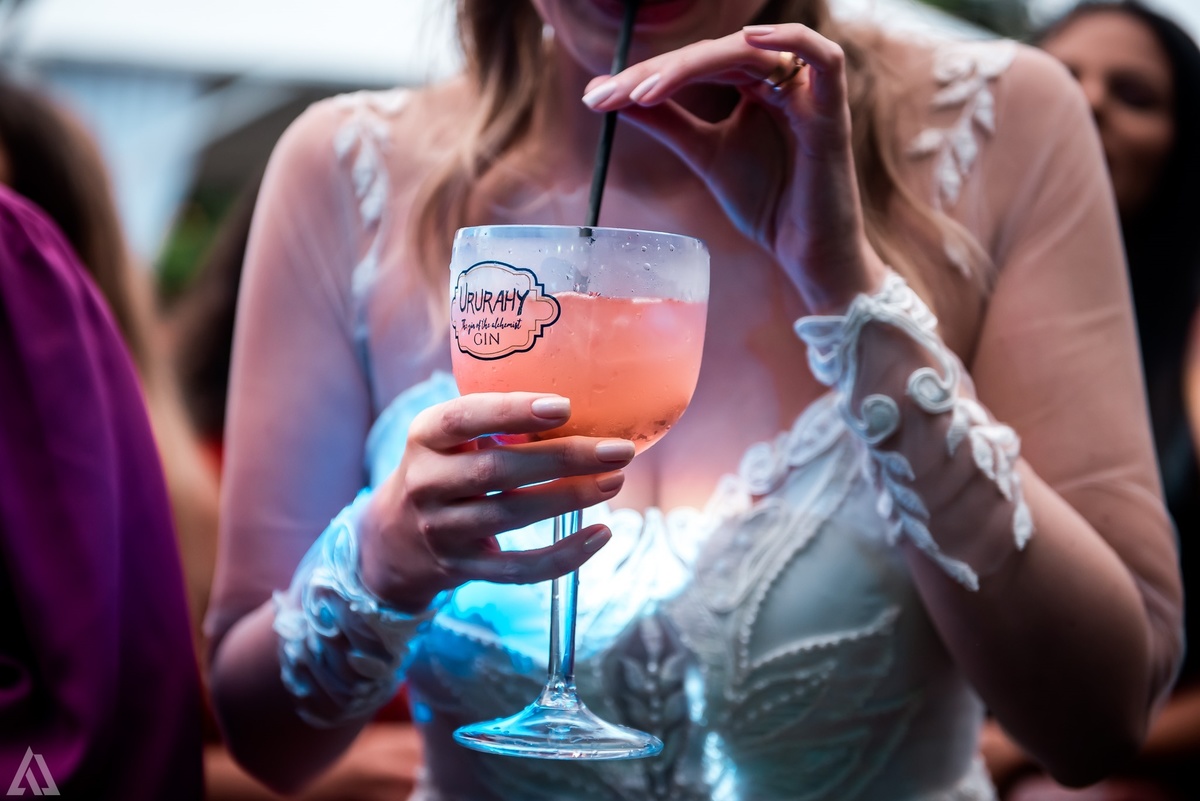 Wedding Casamento Buffet Making Off Decoração Cerimonialista Fotógrafo Vestido Noiva Noivo Camila Hoffmann Cerimonial Elimeire Assessoria de Evento Dani Vidal Vila Nova La Belle Maison Lena Buffet Casarão Penedo Diva Buffet Buquê Resende Penedo Itatiaia