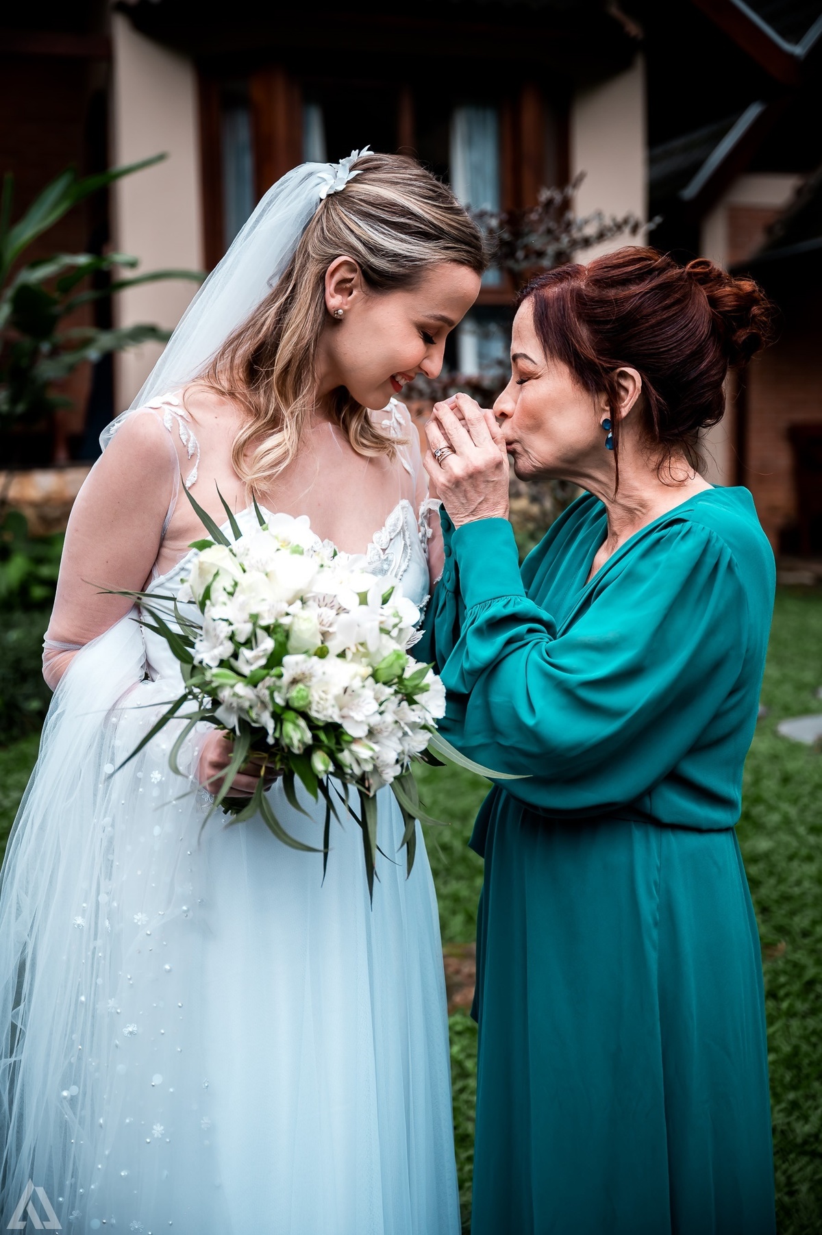 Wedding Casamento Buffet Making Off Decoração Cerimonialista Fotógrafo Vestido Noiva Noivo Camila Hoffmann Cerimonial Elimeire Assessoria de Evento Dani Vidal Vila Nova La Belle Maison Lena Buffet Casarão Penedo Diva Buffet Buquê Resende Penedo Itatiaia