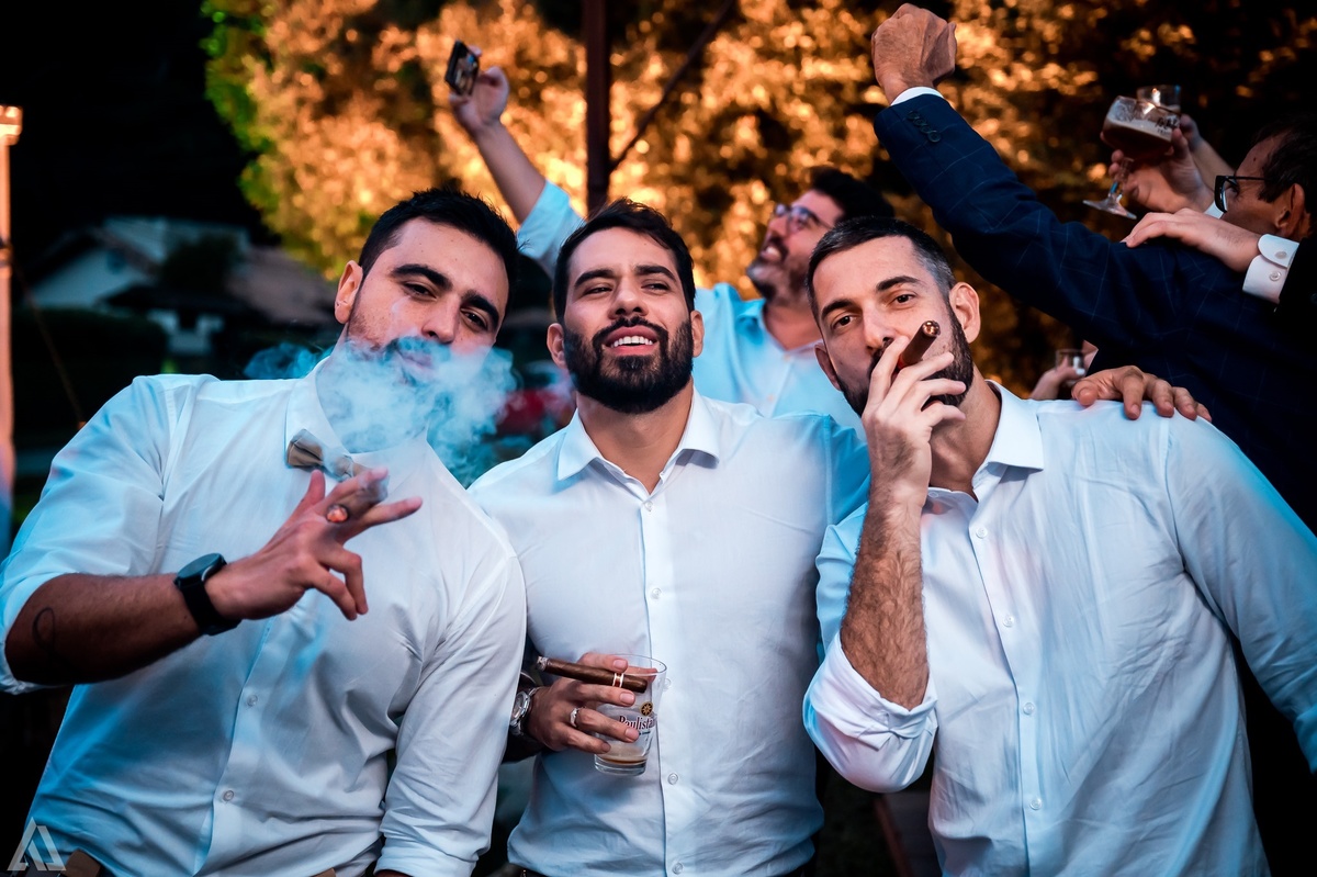 Wedding Casamento Buffet Making Off Decoração Cerimonialista Fotógrafo Vestido Noiva Noivo Camila Hoffmann Cerimonial Elimeire Assessoria de Evento Dani Vidal Vila Nova La Belle Maison Lena Buffet Casarão Penedo Diva Buffet Buquê Resende Penedo Itatiaia