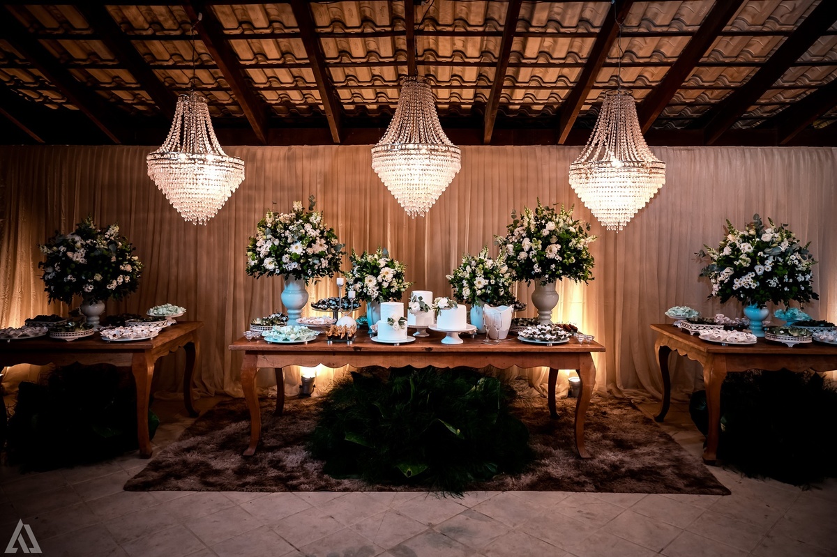 Wedding Casamento Buffet Making Off Decoração Cerimonialista Fotógrafo Vestido Noiva Noivo Camila Hoffmann Cerimonial Elimeire Assessoria de Evento Dani Vidal Vila Nova La Belle Maison Lena Buffet Casarão Penedo Diva Buffet Buquê Resende Penedo Itatiaia