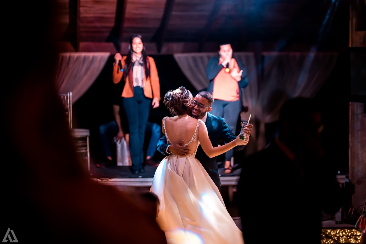 Wedding Casamento Buffet Making Off Decoração Cerimonialista Fotógrafo Vestido Noiva Noivo Camila Hoffmann Cerimonial Elimeire Assessoria de Evento Dani Vidal Vila Nova La Belle Maison Lena Buffet Casarão Penedo Diva Buffet Buquê Resende Penedo Itatiaia