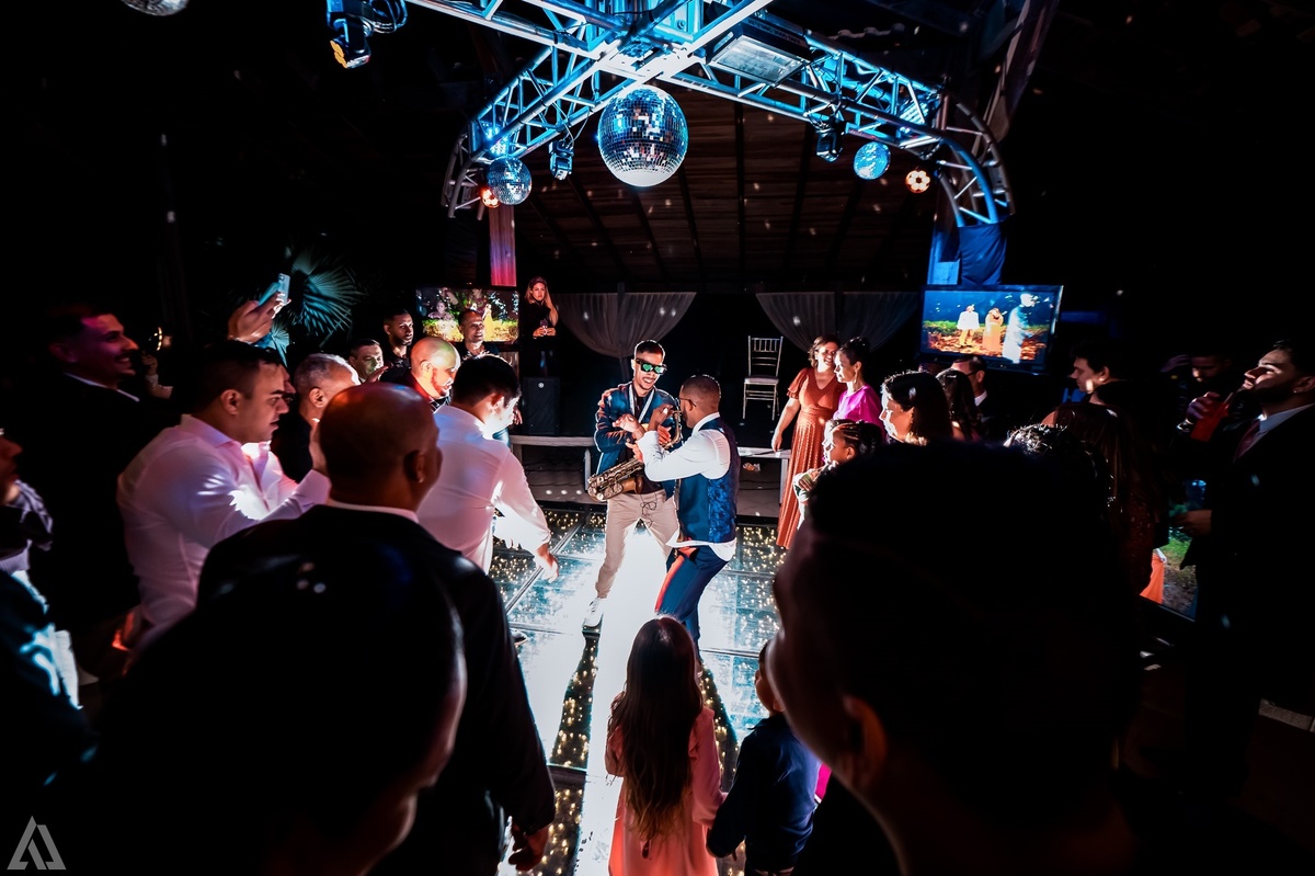 Wedding Casamento Buffet Making Off Decoração Cerimonialista Fotógrafo Vestido Noiva Noivo Camila Hoffmann Cerimonial Elimeire Assessoria de Evento Dani Vidal Vila Nova La Belle Maison Lena Buffet Casarão Penedo Diva Buffet Buquê Resende Penedo Itatiaia