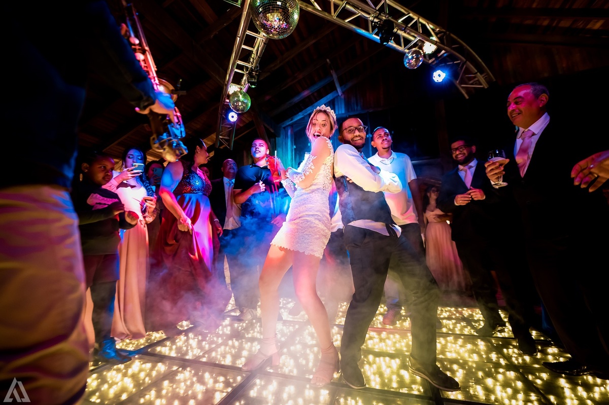 Wedding Casamento Buffet Making Off Decoração Cerimonialista Fotógrafo Vestido Noiva Noivo Camila Hoffmann Cerimonial Elimeire Assessoria de Evento Dani Vidal Vila Nova La Belle Maison Lena Buffet Casarão Penedo Diva Buffet Buquê Resende Penedo Itatiaia