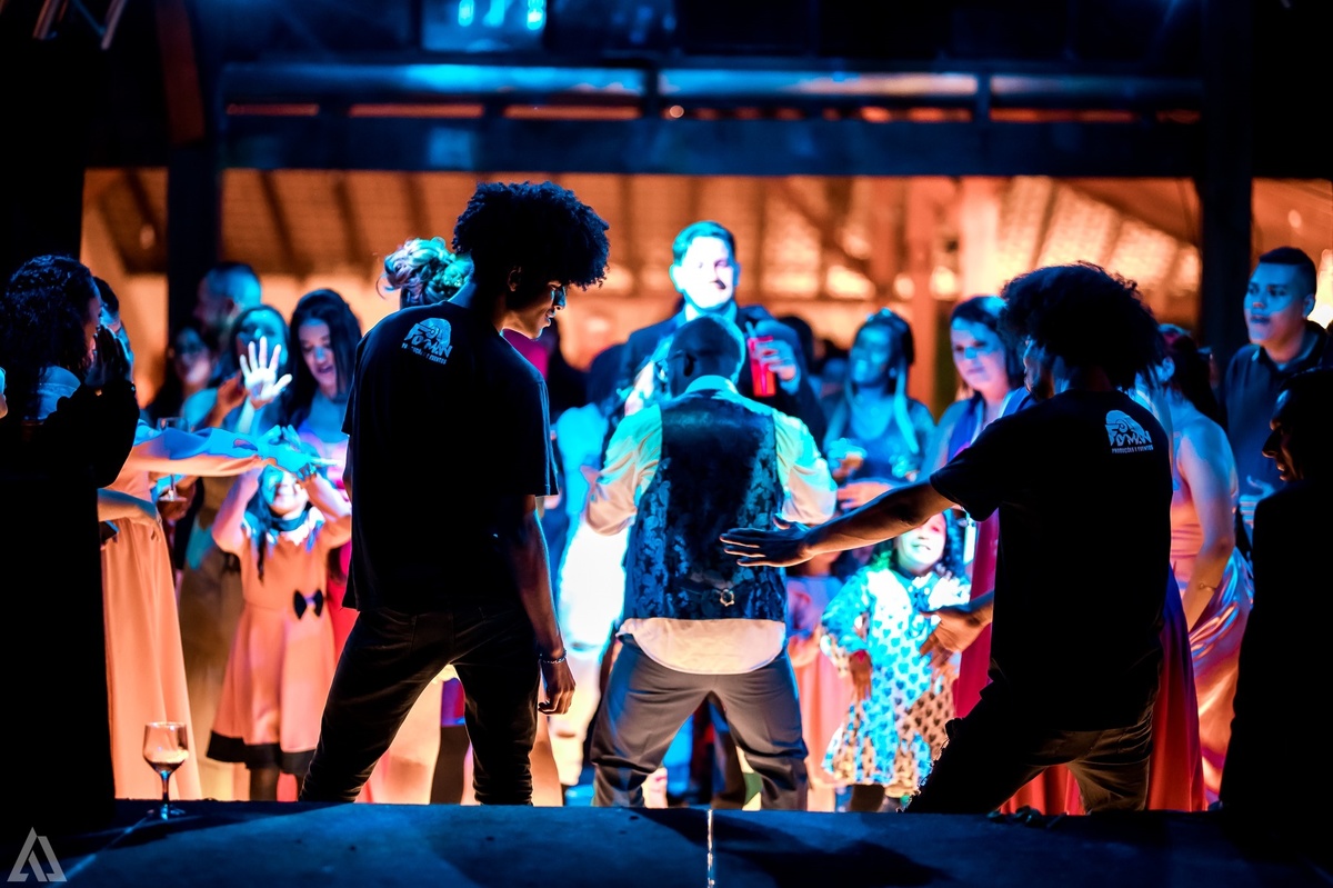 Wedding Casamento Buffet Making Off Decoração Cerimonialista Fotógrafo Vestido Noiva Noivo Camila Hoffmann Cerimonial Elimeire Assessoria de Evento Dani Vidal Vila Nova La Belle Maison Lena Buffet Casarão Penedo Diva Buffet Buquê Resende Penedo Itatiaia