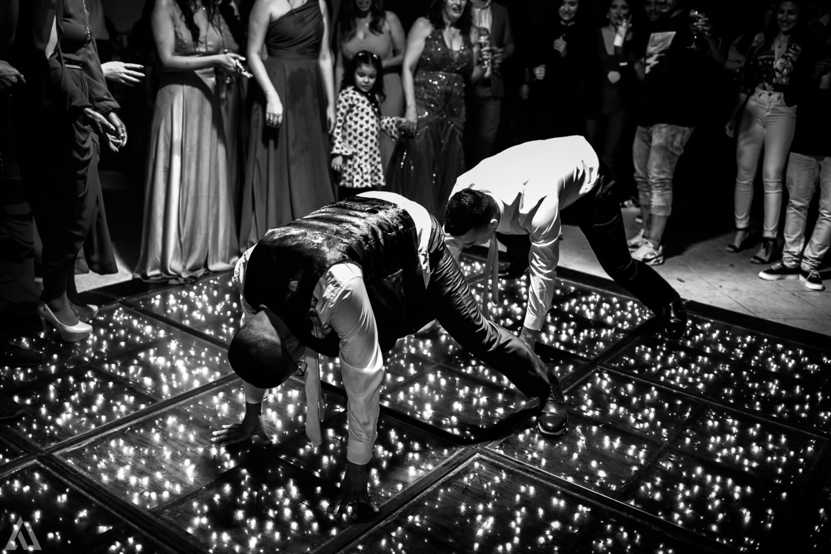 Wedding Casamento Buffet Making Off Decoração Cerimonialista Fotógrafo Vestido Noiva Noivo Camila Hoffmann Cerimonial Elimeire Assessoria de Evento Dani Vidal Vila Nova La Belle Maison Lena Buffet Casarão Penedo Diva Buffet Buquê Resende Penedo Itatiaia