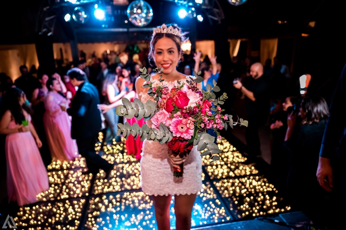 Wedding Casamento Buffet Making Off Decoração Cerimonialista Fotógrafo Vestido Noiva Noivo Camila Hoffmann Cerimonial Elimeire Assessoria de Evento Dani Vidal Vila Nova La Belle Maison Lena Buffet Casarão Penedo Diva Buffet Buquê Resende Penedo Itatiaia