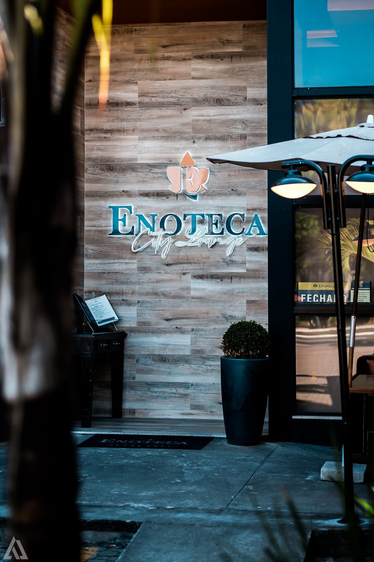 Wedding Casamento Buffet Making Off Decoração Cerimonialista Fotógrafo Vestido Noiva Noivo Camila Hoffmann Cerimonial Elimeire Assessoria de Evento Dani Vidal Vila Nova La Belle Maison Lena Buffet Casarão Penedo Diva Buffet Buquê Resende Penedo Itatiaia