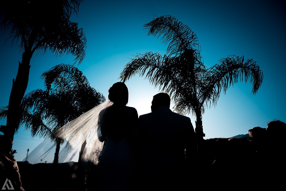 Wedding Casamento Buffet Making Off Decoração Cerimonialista Fotógrafo Vestido Noiva Noivo Camila Hoffmann Cerimonial Elimeire Assessoria de Evento Dani Vidal Vila Nova La Belle Maison Lena Buffet Casarão Penedo Diva Buffet Buquê Resende Penedo Itatiaia