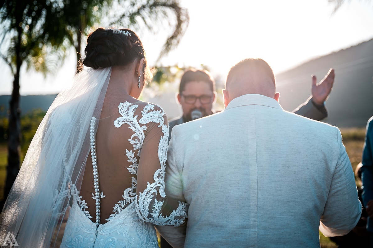 Wedding Casamento Buffet Making Off Decoração Cerimonialista Fotógrafo Vestido Noiva Noivo Camila Hoffmann Cerimonial Elimeire Assessoria de Evento Dani Vidal Vila Nova La Belle Maison Lena Buffet Casarão Penedo Diva Buffet Buquê Resende Penedo Itatiaia