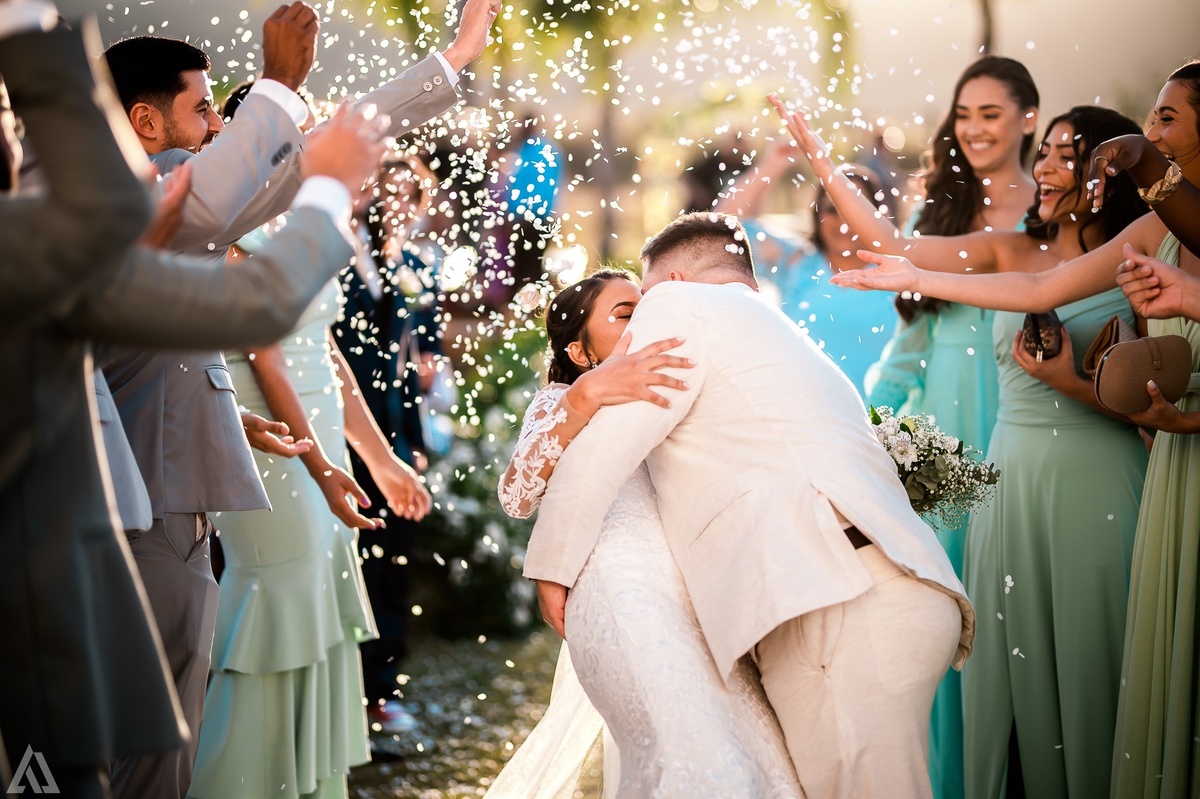 Wedding Casamento Buffet Making Off Decoração Cerimonialista Fotógrafo Vestido Noiva Noivo Camila Hoffmann Cerimonial Elimeire Assessoria de Evento Dani Vidal Vila Nova La Belle Maison Lena Buffet Casarão Penedo Diva Buffet Buquê Resende Penedo Itatiaia