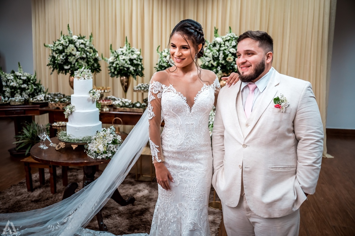 Wedding Casamento Buffet Making Off Decoração Cerimonialista Fotógrafo Vestido Noiva Noivo Camila Hoffmann Cerimonial Elimeire Assessoria de Evento Dani Vidal Vila Nova La Belle Maison Lena Buffet Casarão Penedo Diva Buffet Buquê Resende Penedo Itatiaia