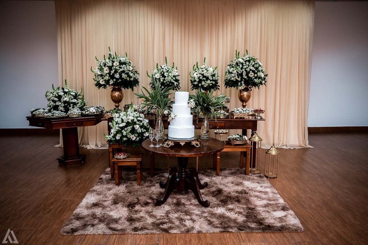 Wedding Casamento Buffet Making Off Decoração Cerimonialista Fotógrafo Vestido Noiva Noivo Camila Hoffmann Cerimonial Elimeire Assessoria de Evento Dani Vidal Vila Nova La Belle Maison Lena Buffet Casarão Penedo Diva Buffet Buquê Resende Penedo Itatiaia