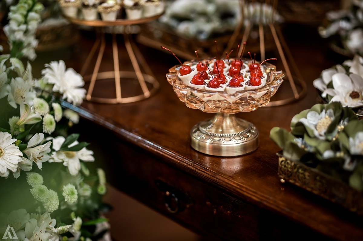 Wedding Casamento Buffet Making Off Decoração Cerimonialista Fotógrafo Vestido Noiva Noivo Camila Hoffmann Cerimonial Elimeire Assessoria de Evento Dani Vidal Vila Nova La Belle Maison Lena Buffet Casarão Penedo Diva Buffet Buquê Resende Penedo Itatiaia