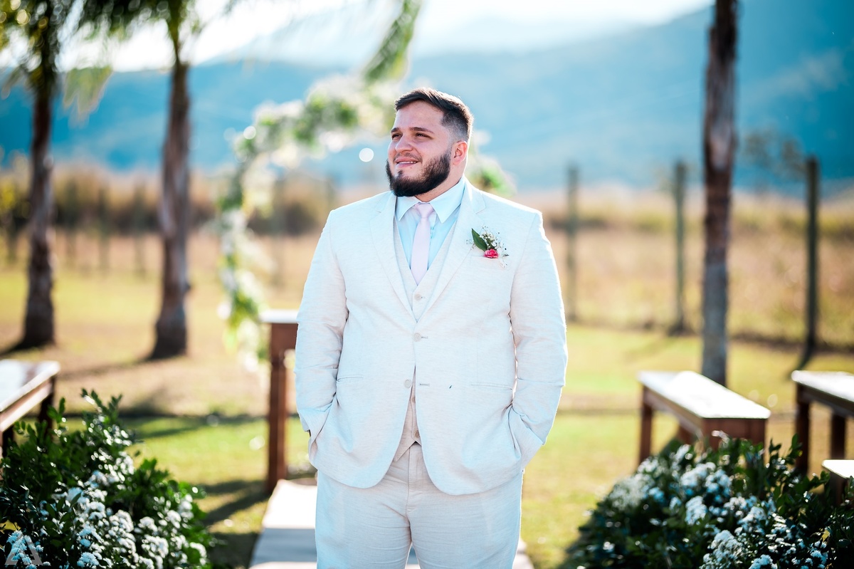 Wedding Casamento Buffet Making Off Decoração Cerimonialista Fotógrafo Vestido Noiva Noivo Camila Hoffmann Cerimonial Elimeire Assessoria de Evento Dani Vidal Vila Nova La Belle Maison Lena Buffet Casarão Penedo Diva Buffet Buquê Resende Penedo Itatiaia