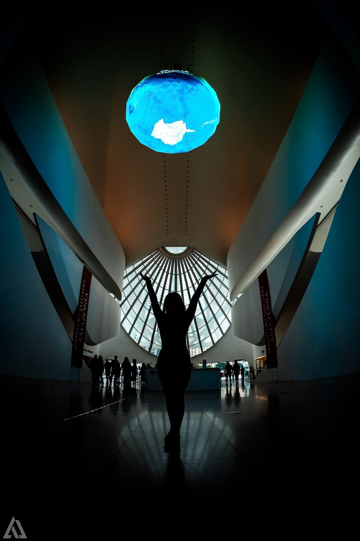 Ensaio Book Debutante 15 Anos XV Street Tumblr Alex Jardim Fotografia Fotógrafo Resende Itatiaia Penedo Barra Mansa Volta Redonda Rio de Janeiro Museu do Amanhã Lena Buffet La Belle Maison Dani Vidal Elimeire Laurino Camila Hoffmann Cerimonial 