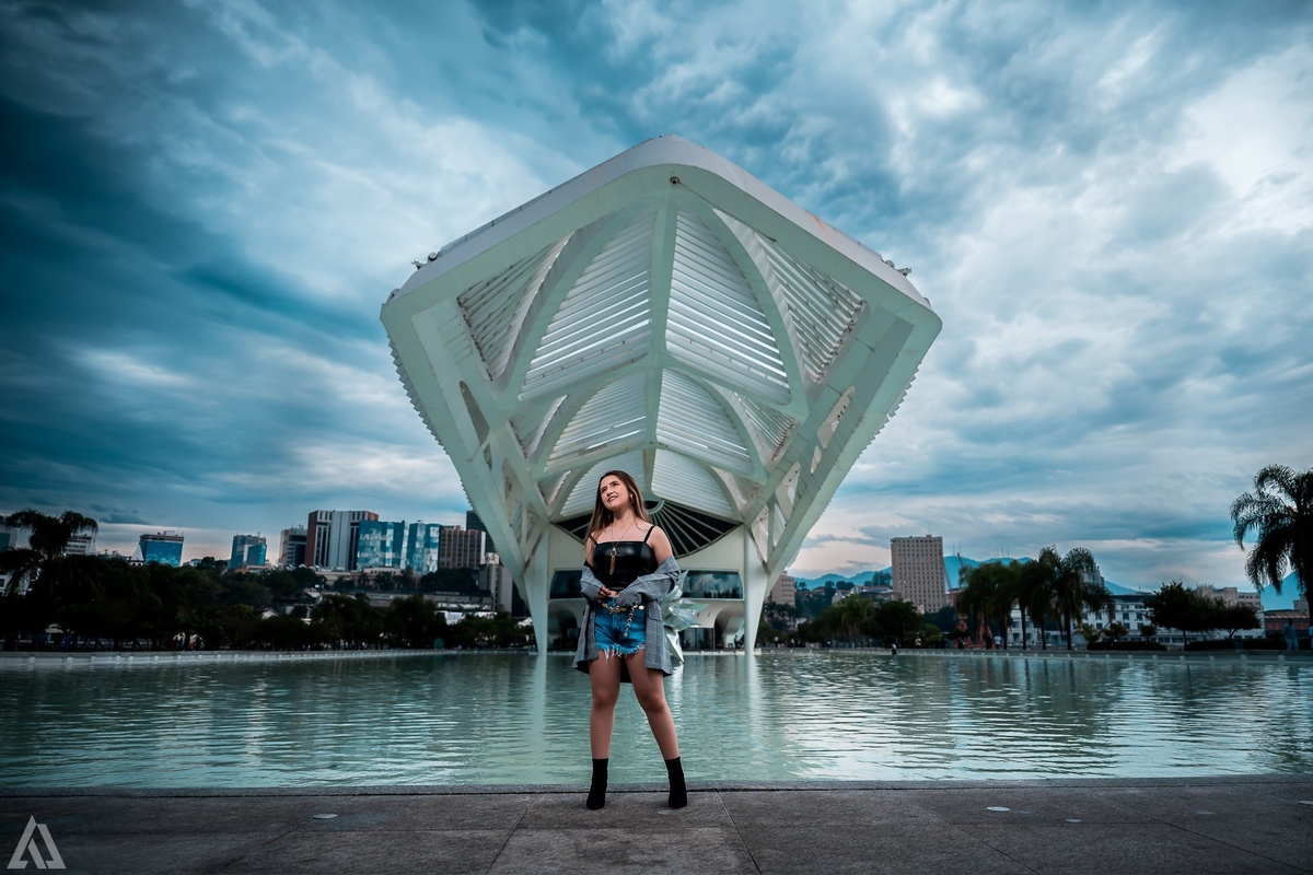 Ensaio Book Debutante 15 Anos XV Street Tumblr Alex Jardim Fotografia Fotógrafo Resende Itatiaia Penedo Barra Mansa Volta Redonda Rio de Janeiro Museu do Amanhã Lena Buffet La Belle Maison Dani Vidal Elimeire Laurino Camila Hoffmann Cerimonial 