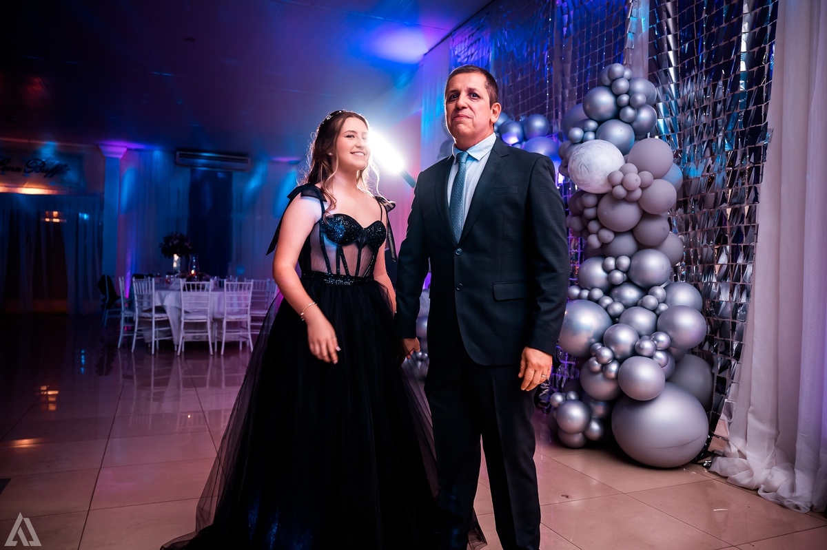 Ensaio Festa Book Teen Debutante 15 Anos Alex Jardim Fotografia Fotógrafo Makink Off Resende Itatiaia Penedo Porto Real Quatis Barra Mansa Volta Redonda Lena Buffet La Belle Maison Estela Dani Vidal Elimeire Laurino Camila Hoffmann Cerimonial Maquiadora