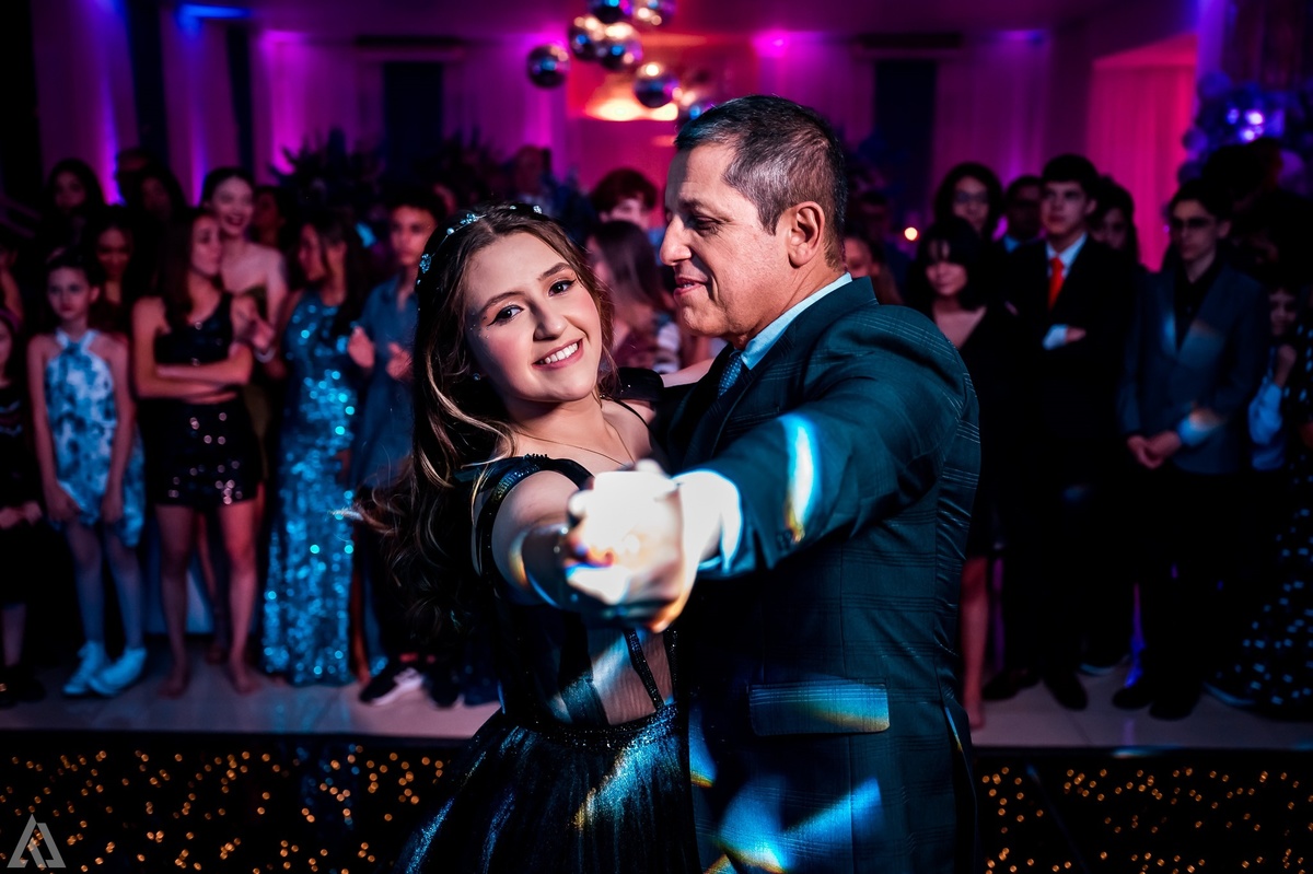 Ensaio Festa Book Teen Debutante 15 Anos Alex Jardim Fotografia Fotógrafo Makink Off Resende Itatiaia Penedo Porto Real Quatis Barra Mansa Volta Redonda Lena Buffet La Belle Maison Estela Dani Vidal Elimeire Laurino Camila Hoffmann Cerimonial Maquiadora