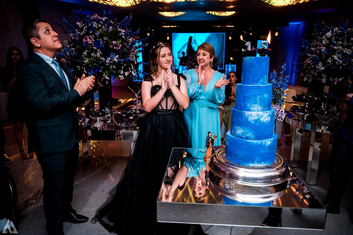 Ensaio Festa Book Teen Debutante 15 Anos Alex Jardim Fotografia Fotógrafo Makink Off Resende Itatiaia Penedo Porto Real Quatis Barra Mansa Volta Redonda Lena Buffet La Belle Maison Estela Dani Vidal Elimeire Laurino Camila Hoffmann Cerimonial Maquiadora