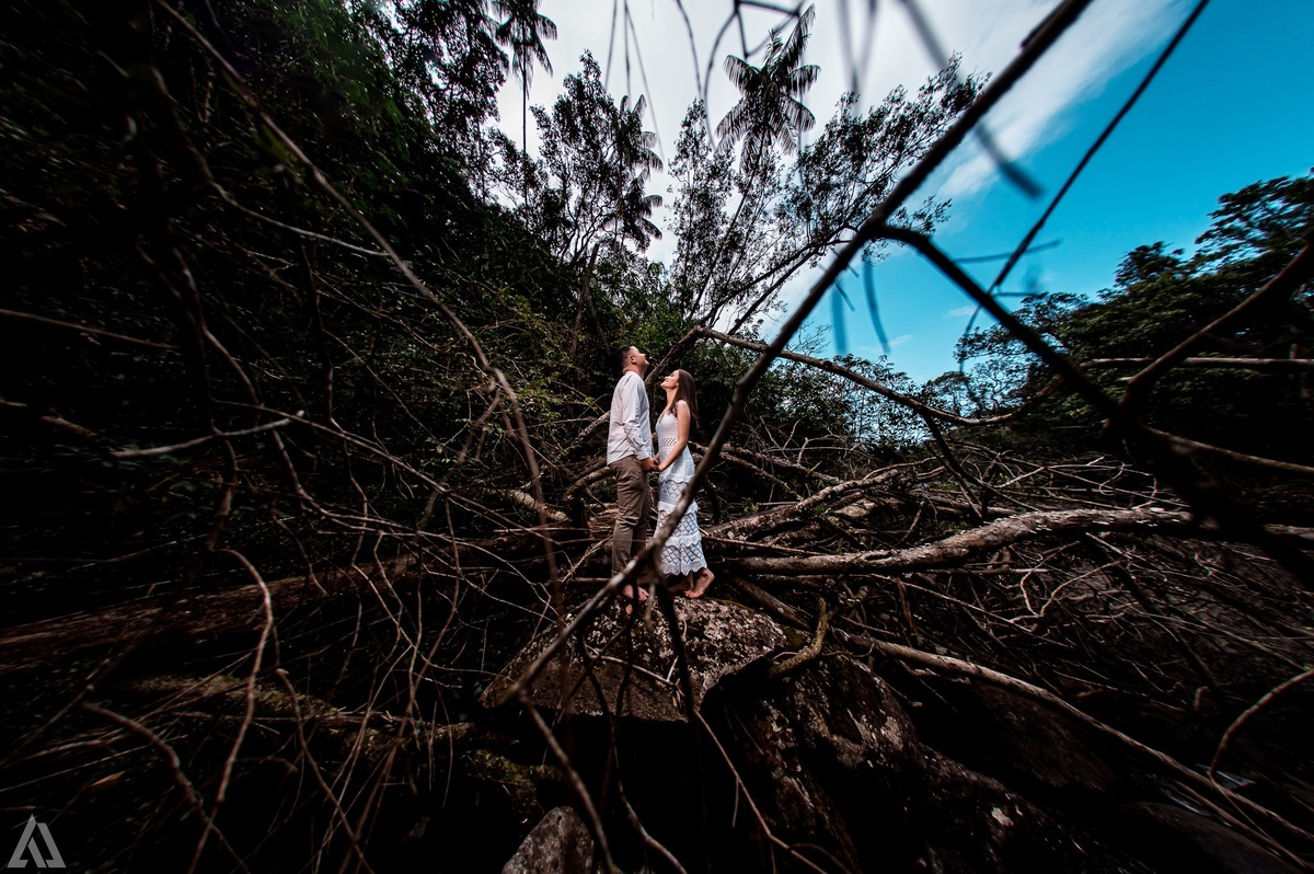 Wedding Casamento Buffet Making Off Decoração Cerimonialista Fotógrafo Vestido Noiva Noivo Camila Hoffmann Cerimonial Elimeire Assessoria de Evento Dani Vidal Vila Nova La Belle Maison Lena Buffet Casarão Penedo Diva Buffet Buquê Resende Penedo Itatiaia