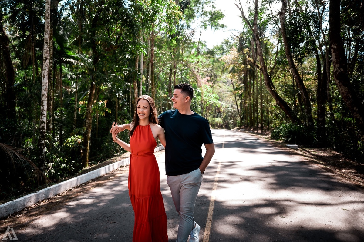 Wedding Casamento Buffet Making Off Decoração Cerimonialista Fotógrafo Vestido Noiva Noivo Camila Hoffmann Cerimonial Elimeire Assessoria de Evento Dani Vidal Vila Nova La Belle Maison Lena Buffet Casarão Penedo Diva Buffet Buquê Resende Penedo Itatiaia