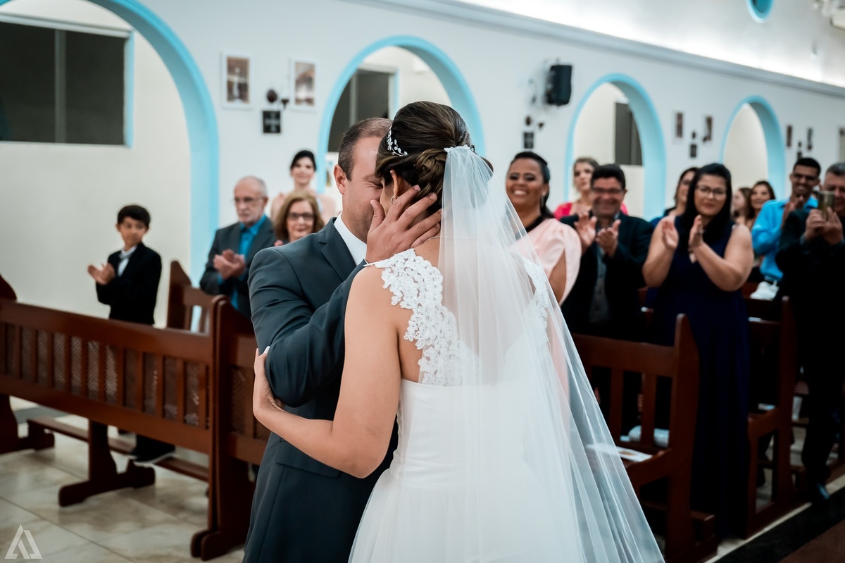 Wedding Casamento Buffet Making Off Decoração Cerimonialista Fotógrafo Vestido Noiva Noivo Camila Hoffmann Cerimonial Elimeire Assessoria de Evento Dani Vidal Vila Nova La Belle Maison Lena Buffet Casarão Penedo Diva Buffet Buquê Resende Penedo Itatiaia