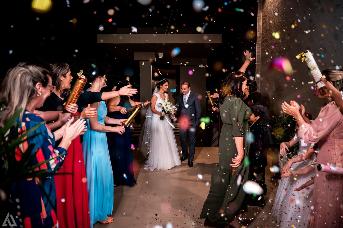 Wedding Casamento Buffet Making Off Decoração Cerimonialista Fotógrafo Vestido Noiva Noivo Camila Hoffmann Cerimonial Elimeire Assessoria de Evento Dani Vidal Vila Nova La Belle Maison Lena Buffet Casarão Penedo Diva Buffet Buquê Resende Penedo Itatiaia