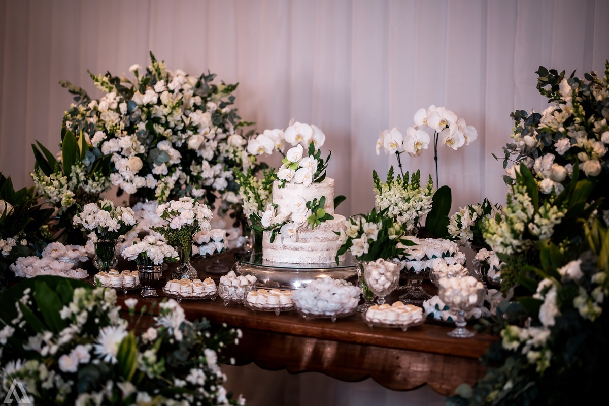 Wedding Casamento Buffet Making Off Decoração Cerimonialista Fotógrafo Vestido Noiva Noivo Camila Hoffmann Cerimonial Elimeire Assessoria de Evento Dani Vidal Vila Nova La Belle Maison Lena Buffet Casarão Penedo Diva Buffet Buquê Resende Penedo Itatiaia