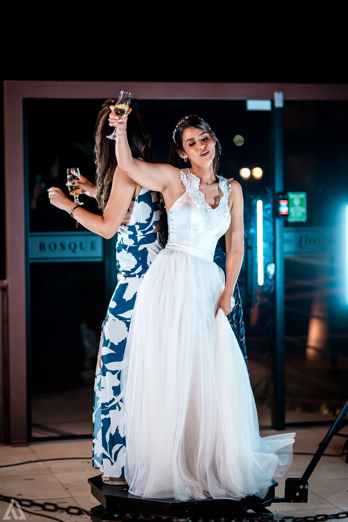 Wedding Casamento Buffet Making Off Decoração Cerimonialista Fotógrafo Vestido Noiva Noivo Camila Hoffmann Cerimonial Elimeire Assessoria de Evento Dani Vidal Vila Nova La Belle Maison Lena Buffet Casarão Penedo Diva Buffet Buquê Resende Penedo Itatiaia