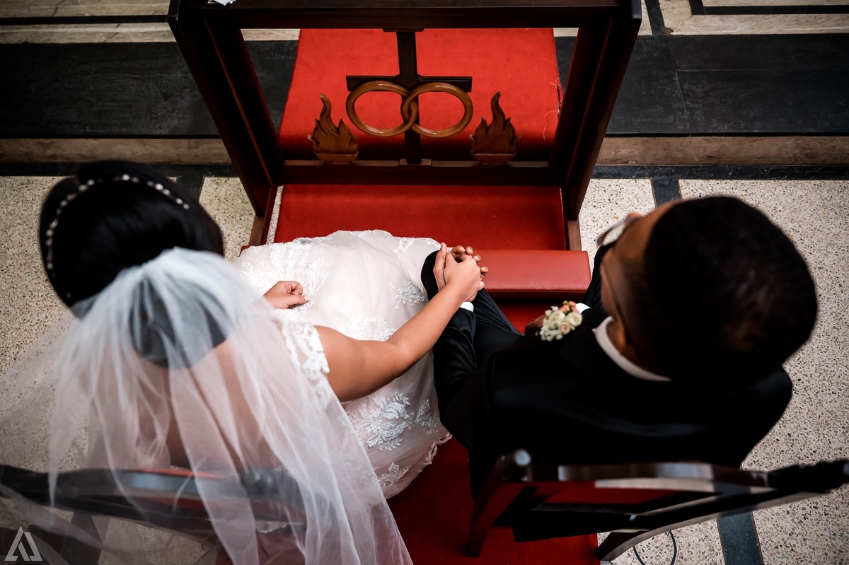 Wedding Casamento Buffet Making Off Decoração Cerimonialista Fotógrafo Vestido Noiva Noivo Camila Hoffmann Cerimonial Elimeire Assessoria de Evento Dani Vidal Vila Nova La Belle Maison Lena Buffet Casarão Penedo Diva Buffet Buquê Resende Penedo Itatiaia