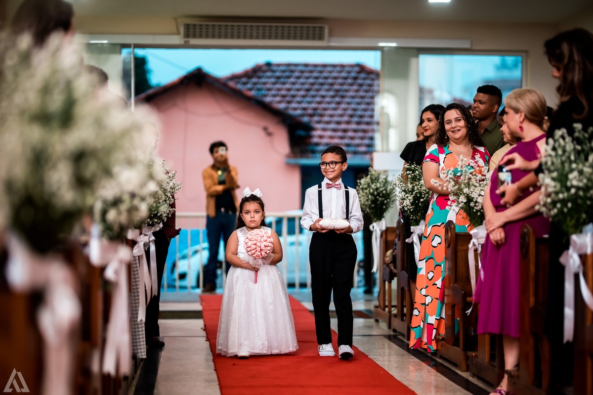 Wedding Casamento Buffet Making Off Decoração Cerimonialista Fotógrafo Vestido Noiva Noivo Camila Hoffmann Cerimonial Elimeire Assessoria de Evento Dani Vidal Vila Nova La Belle Maison Lena Buffet Casarão Penedo Diva Buffet Buquê Resende Penedo Itatiaia