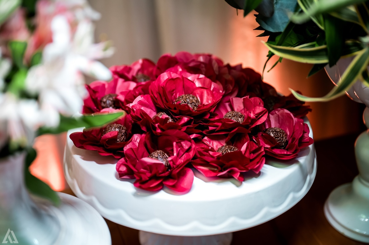 Wedding Casamento Buffet Making Off Decoração Cerimonialista Fotógrafo Vestido Noiva Noivo Camila Hoffmann Cerimonial Elimeire Assessoria de Evento Dani Vidal Vila Nova La Belle Maison Lena Buffet Casarão Penedo Diva Buffet Buquê Resende Penedo Itatiaia