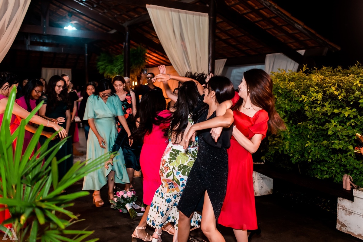 Wedding Casamento Buffet Making Off Decoração Cerimonialista Fotógrafo Vestido Noiva Noivo Camila Hoffmann Cerimonial Elimeire Assessoria de Evento Dani Vidal Vila Nova La Belle Maison Lena Buffet Casarão Penedo Diva Buffet Buquê Resende Penedo Itatiaia