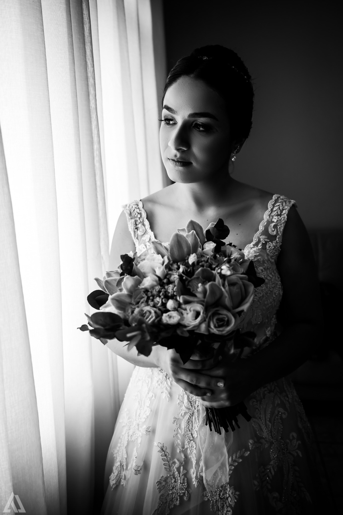 Wedding Casamento Buffet Making Off Decoração Cerimonialista Fotógrafo Vestido Noiva Noivo Camila Hoffmann Cerimonial Elimeire Assessoria de Evento Dani Vidal Vila Nova La Belle Maison Lena Buffet Casarão Penedo Diva Buffet Buquê Resende Penedo Itatiaia