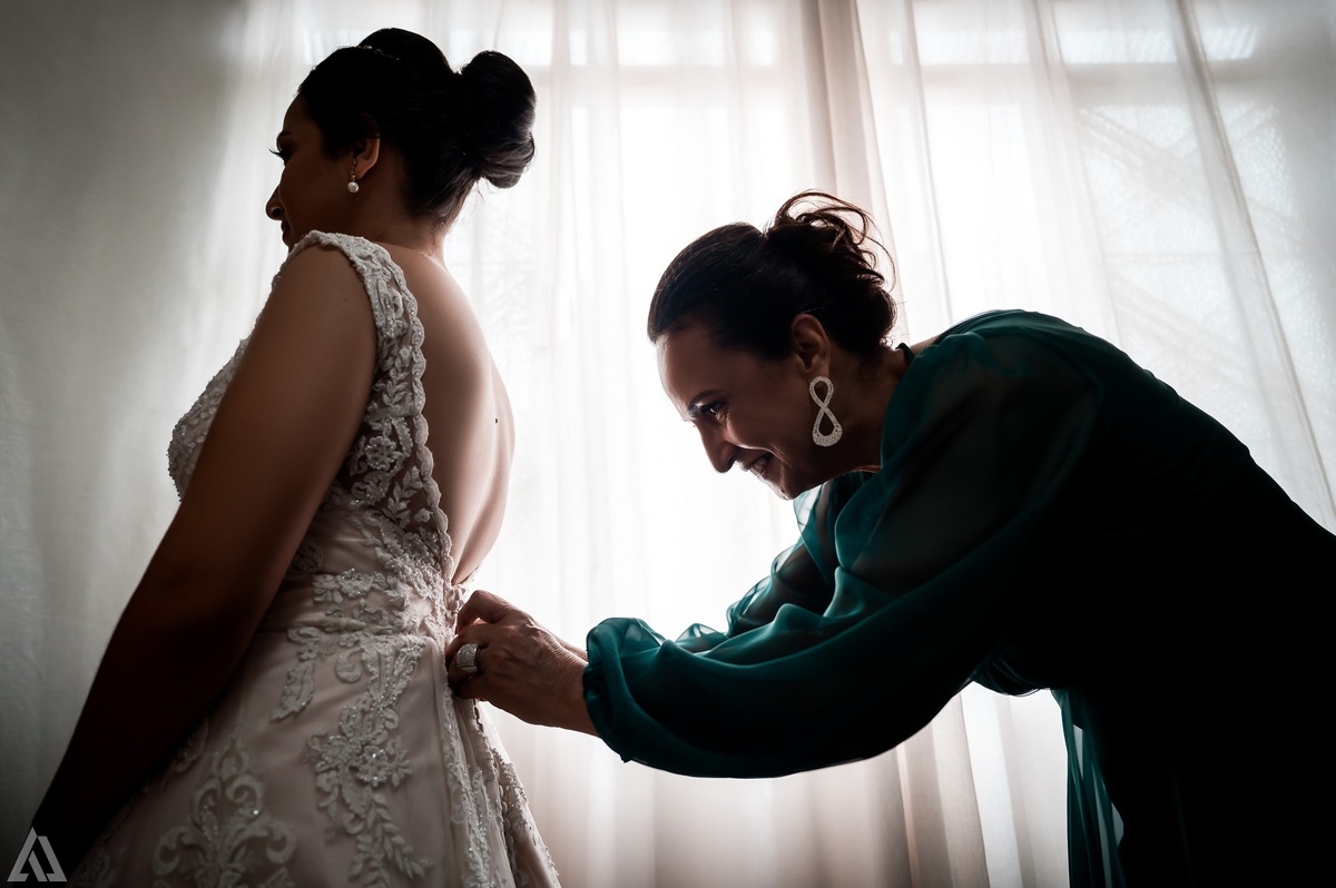 Wedding Casamento Buffet Making Off Decoração Cerimonialista Fotógrafo Vestido Noiva Noivo Camila Hoffmann Cerimonial Elimeire Assessoria de Evento Dani Vidal Vila Nova La Belle Maison Lena Buffet Casarão Penedo Diva Buffet Buquê Resende Penedo Itatiaia
