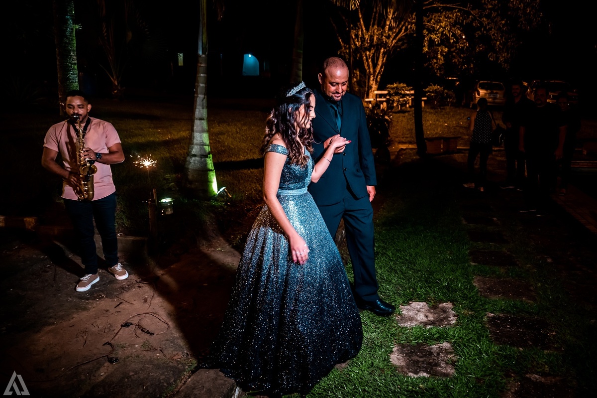 Ensaio Festa Book Teen Debutante 15 Anos Alex Jardim Fotografia Fotógrafo Makink Off Resende Itatiaia Penedo Porto Real Quatis Barra Mansa Volta Redonda Lena Buffet La Belle Maison Estela Dani Vidal Elimeire Laurino Camila Hoffmann Cerimonial Maquiadora
