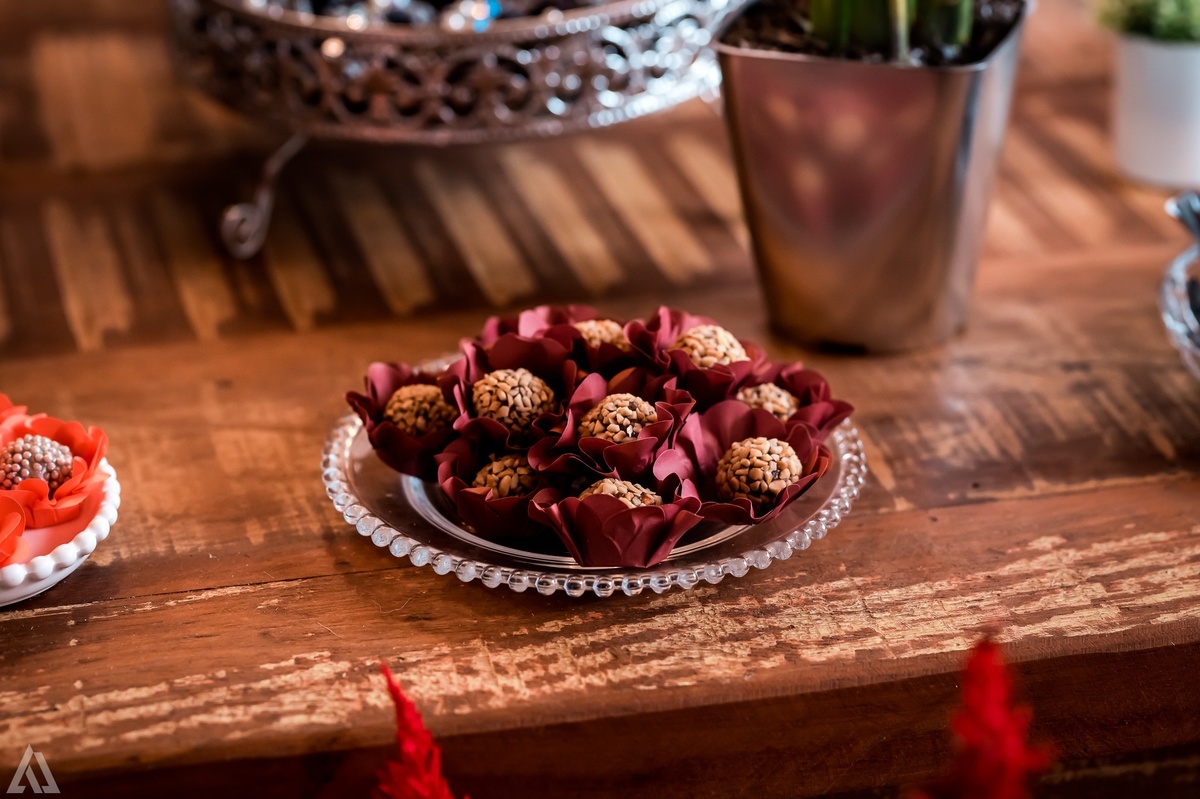 Ensaio Festa Book Teen Debutante 15 Anos Alex Jardim Fotografia Fotógrafo Makink Off Resende Itatiaia Penedo Porto Real Quatis Barra Mansa Volta Redonda Lena Buffet La Belle Maison Estela Dani Vidal Elimeire Laurino Camila Hoffmann Cerimonial Maquiadora