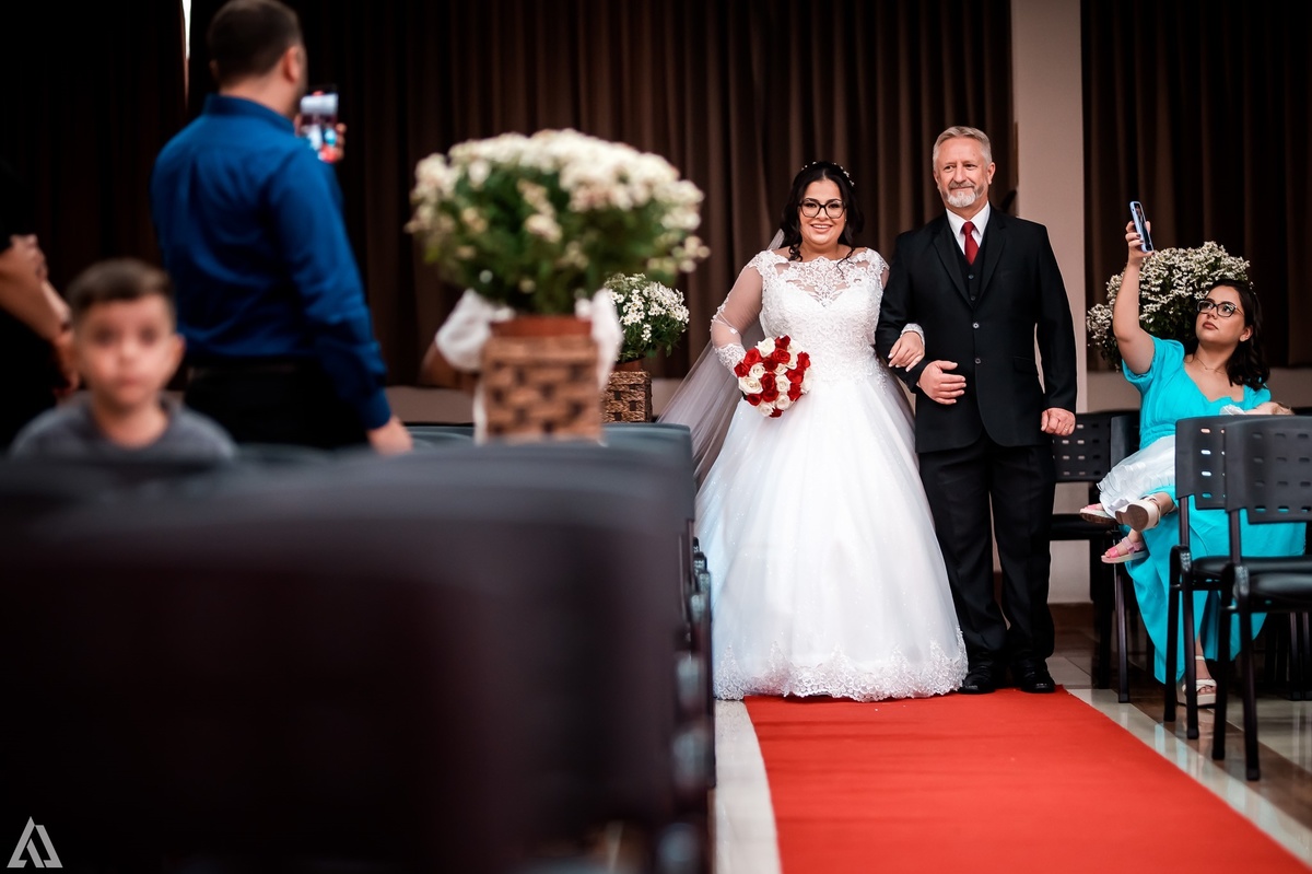 Wedding Casamento Buffet Making Off Decoração Cerimonialista Fotógrafo Vestido Noiva Noivo Camila Hoffmann Cerimonial Elimeire Assessoria de Evento Dani Vidal Vila Nova La Belle Maison Lena Buffet Casarão Penedo Diva Buffet Buquê Resende Penedo Itatiaia