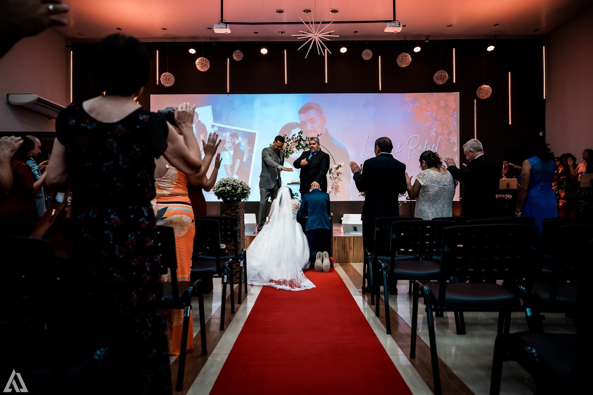 Wedding Casamento Buffet Making Off Decoração Cerimonialista Fotógrafo Vestido Noiva Noivo Camila Hoffmann Cerimonial Elimeire Assessoria de Evento Dani Vidal Vila Nova La Belle Maison Lena Buffet Casarão Penedo Diva Buffet Buquê Resende Penedo Itatiaia