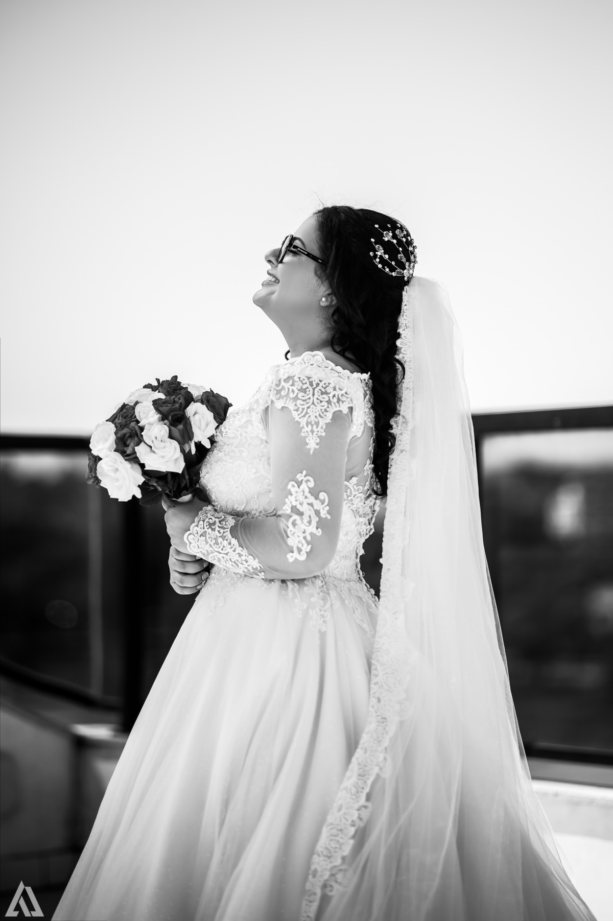 Wedding Casamento Buffet Making Off Decoração Cerimonialista Fotógrafo Vestido Noiva Noivo Camila Hoffmann Cerimonial Elimeire Assessoria de Evento Dani Vidal Vila Nova La Belle Maison Lena Buffet Casarão Penedo Diva Buffet Buquê Resende Penedo Itatiaia