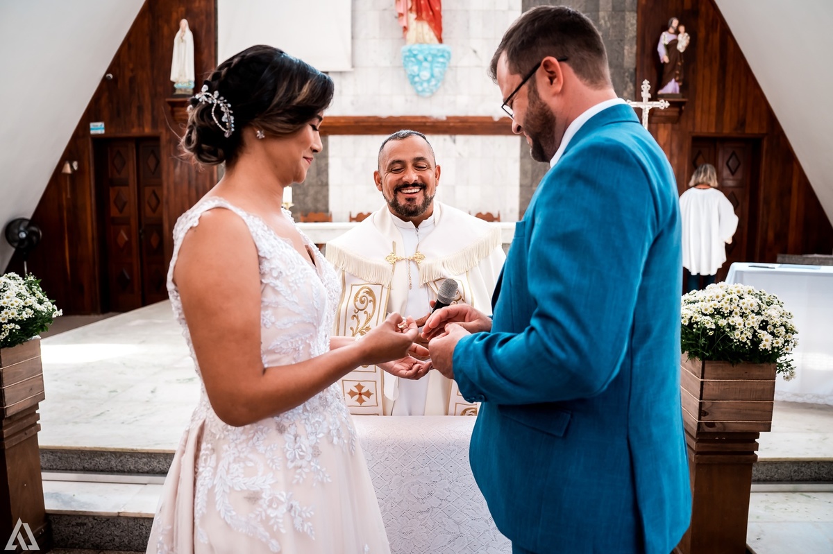 Wedding Casamento Buffet Making Off Decoração Cerimonialista Fotógrafo Vestido Noiva Noivo Camila Hoffmann Cerimonial Elimeire Assessoria de Evento Dani Vidal Vila Nova La Belle Maison Lena Buffet Casarão Penedo Diva Buffet Buquê Resende Penedo Itatiaia