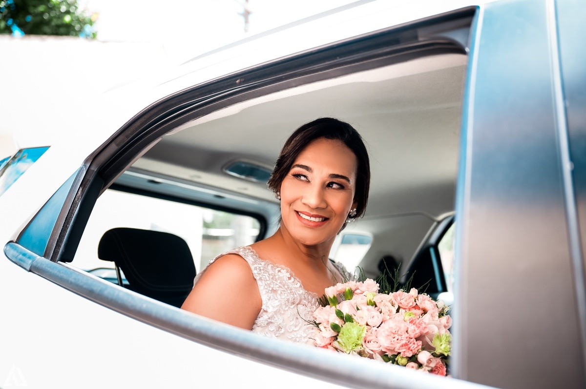 Wedding Casamento Buffet Making Off Decoração Cerimonialista Fotógrafo Vestido Noiva Noivo Camila Hoffmann Cerimonial Elimeire Assessoria de Evento Dani Vidal Vila Nova La Belle Maison Lena Buffet Casarão Penedo Diva Buffet Buquê Resende Penedo Itatiaia